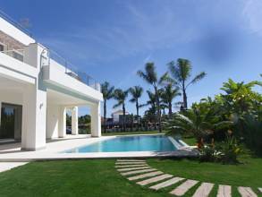 Thumbnail von villa for sale in - Guadalmina Baja