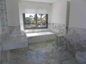 Thumbnail von villa for sale in - Guadalmina Baja