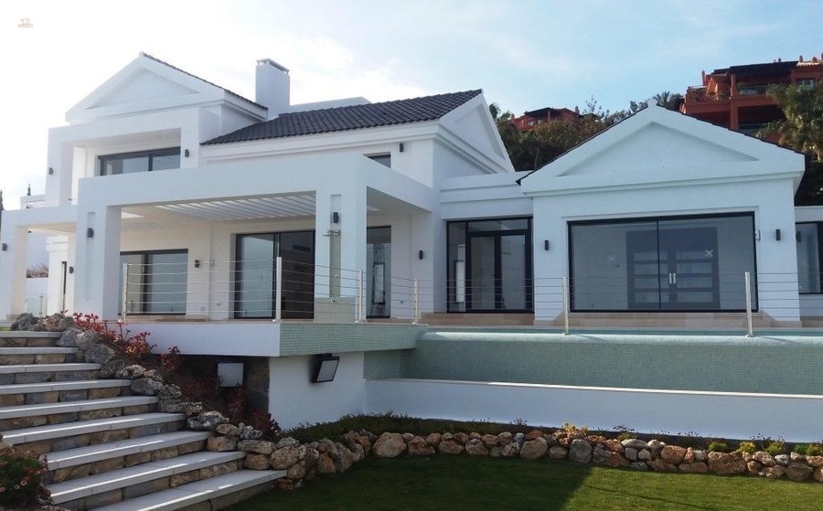 Luxus-Villa in Los Flamingos R2549621