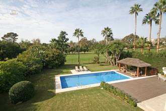 Thumbnail von villa for sale in - Nueva Andalucia