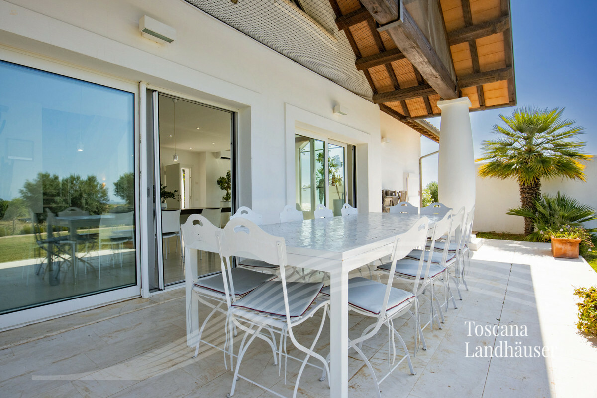 Thumbnail von Luxusvilla nur wenige Kilometer vom Meer entfernt