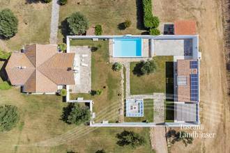 Thumbnail von Luxusvilla nur wenige Kilometer vom Meer entfernt