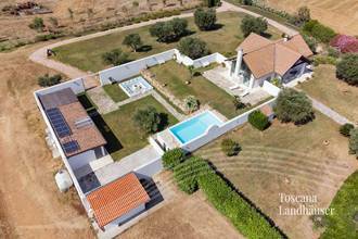 Thumbnail von Luxusvilla nur wenige Kilometer vom Meer entfernt