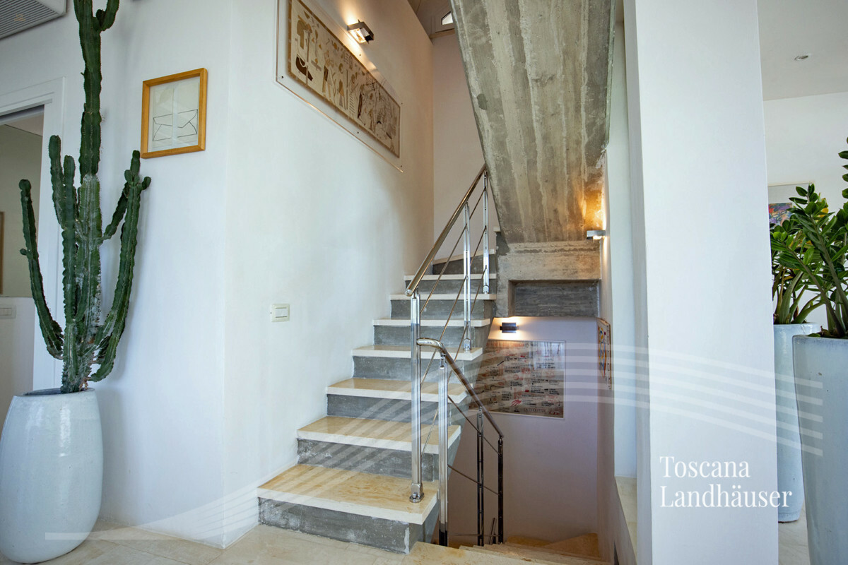 Thumbnail von Luxusvilla nur wenige Kilometer vom Meer entfernt