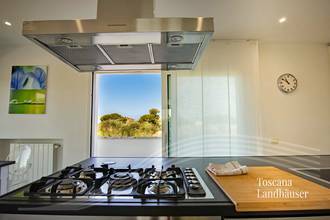 Thumbnail von Luxusvilla nur wenige Kilometer vom Meer entfernt