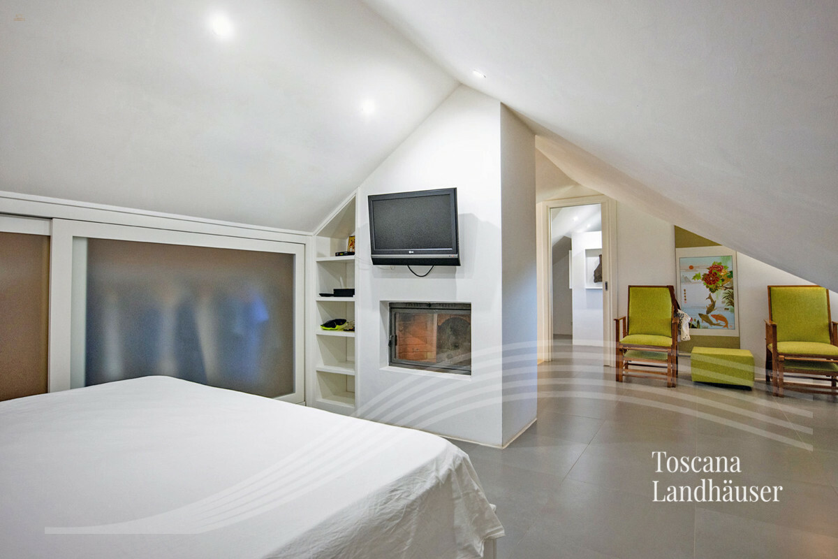 Thumbnail von Luxusvilla nur wenige Kilometer vom Meer entfernt