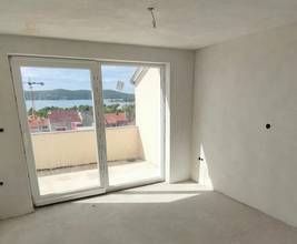 Thumbnail von Appartementhaus mit vier Wohnungen zur Fertigstellung