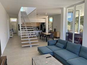 Thumbnail von Villa moderna con piscina cerca del mar