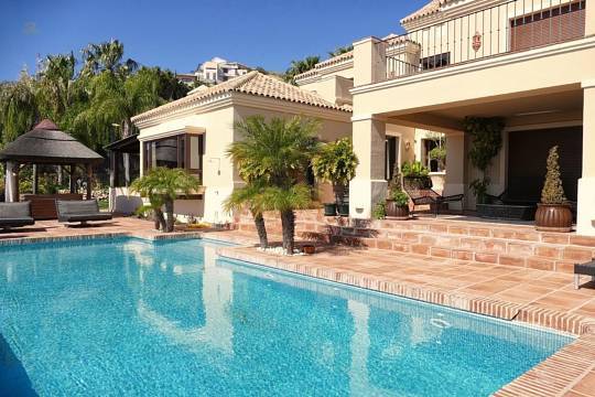 villa for sale in - Marbella 