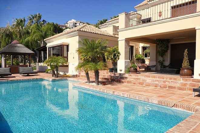 villa for sale in - Marbella 