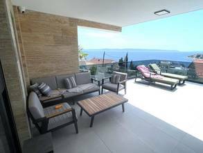 Thumbnail von Moderne Villa mit Swimmingpool und Panorama-Meerblick