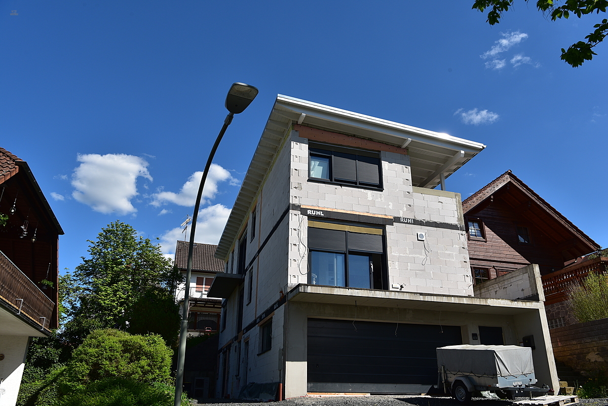 Energieklasse A mit 2 Wärmepumpen etc.!! Haus für ein Paar plus kl. ELW. Tolle Aussichtslage! 