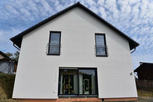 Energieklasse A+ mit Wärmepumpe! Neues Haus mit vielen Extras! 