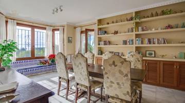 Thumbnail von villa for sale in - Estepona