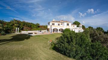 Thumbnail von villa for sale in - Estepona