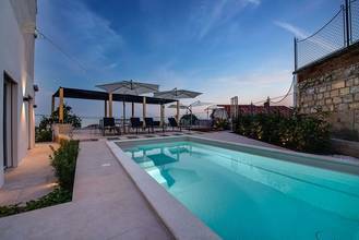 Thumbnail von Luxuriöses Appartement im Erdgeschoss mit Garten und privatem Swimmingpool