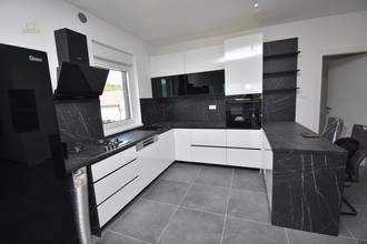 Thumbnail von Moderne Wohnung mit Blick bis zum Meer