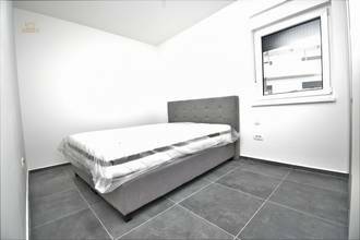 Thumbnail von Moderne Wohnung mit Blick bis zum Meer