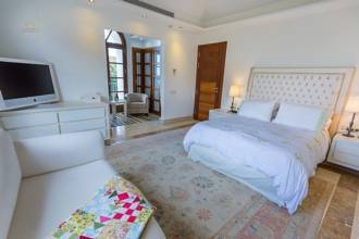 Thumbnail von villa for sale in - The Golden Mile