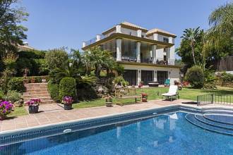 Thumbnail von villa for sale in - Elviria