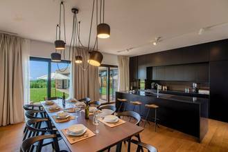 Thumbnail von Region Porec, Istrien: Luxuriöse Villa mit Indoor-Pool