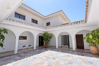 Thumbnail von villa for sale in - Nueva Andalucia