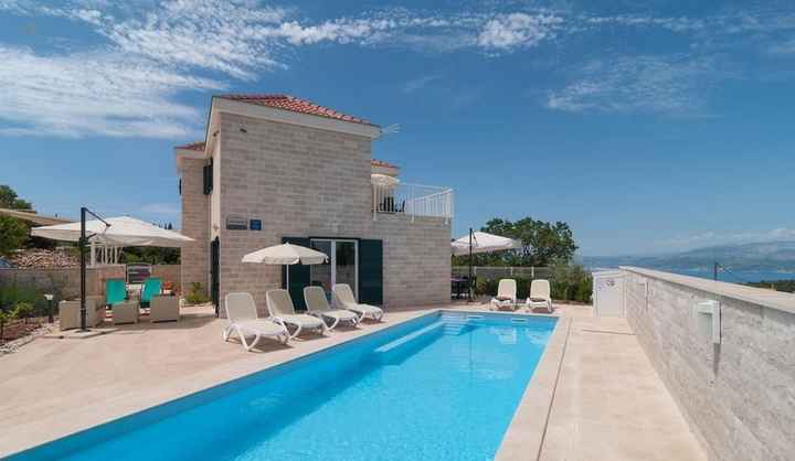 Villa in ruhiger Lage mit Panorama Meerblick, Insel Brac