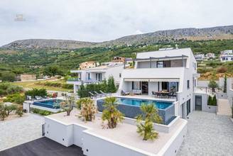 Thumbnail von Moderne Luxusvilla mit schönem Panorama-Meerblick, Region Split