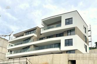 Modernes Appartement im 1. Obergeschoss mit Panorama-Meerblick