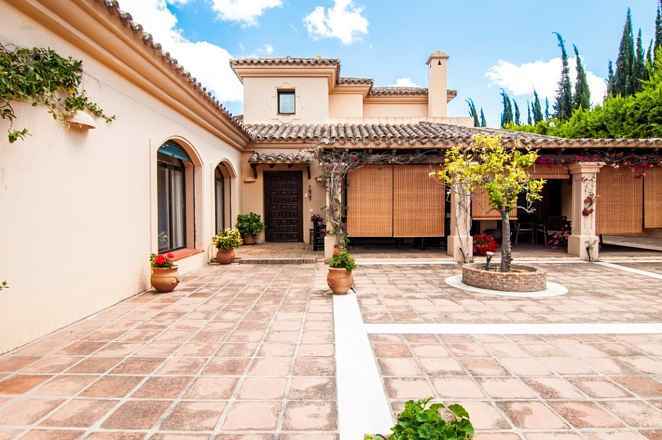 	 villa for sale in - Sotogrande Alto 