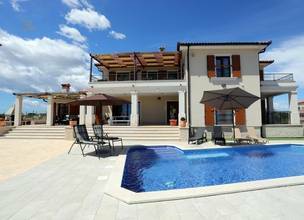Thumbnail von Villa in mediterranem Stil in Medulin, Istrien