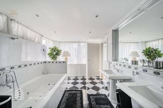 Thumbnail von Geräumige Luxus-Villa in Neustift