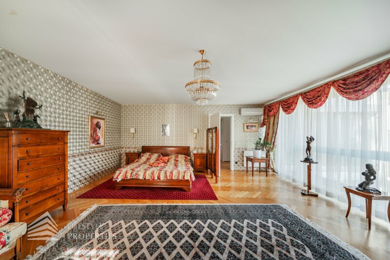 Thumbnail von Geräumige Luxus-Villa in Neustift