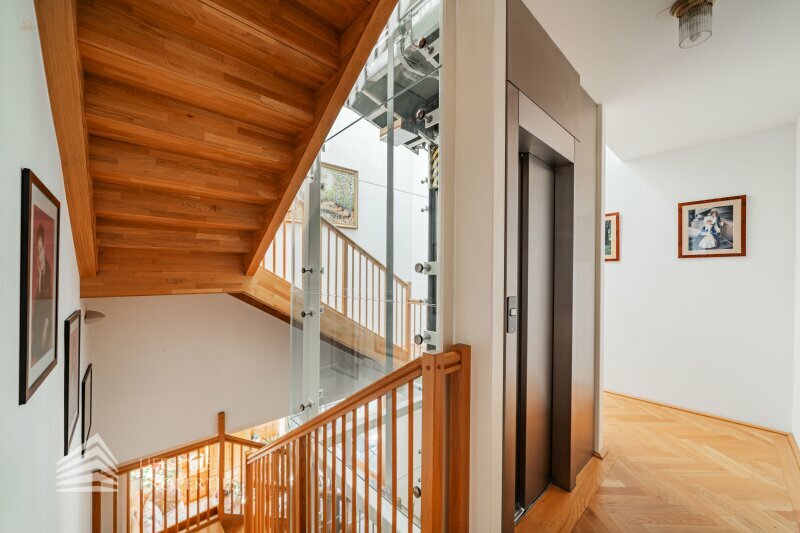 Thumbnail von Geräumige Luxus-Villa in Neustift