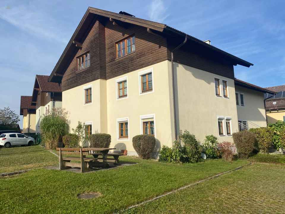 Appartement lumineux de 2 pièces dans un emplacement de premier ordre