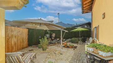 Thumbnail von Hochwertiges Einfamilienhaus in zentraler Ruhelage