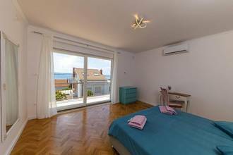 Thumbnail von Schickes Einfamilienhaus mit Meerblick in Crikvenica