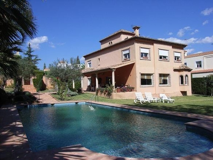 	 villa for sale in - Nueva Andalucia
