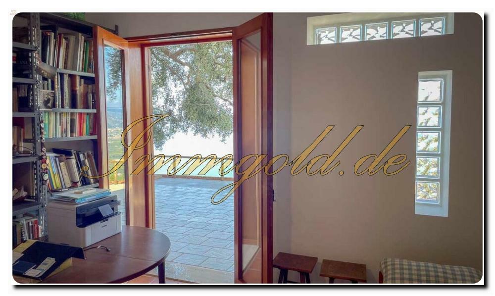 Thumbnail von Immogold Große Villa mit Traumseeblick mit Terrassen und Balconen