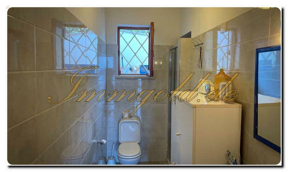 Thumbnail von Immogold Große Villa mit Traumseeblick mit Terrassen und Balconen