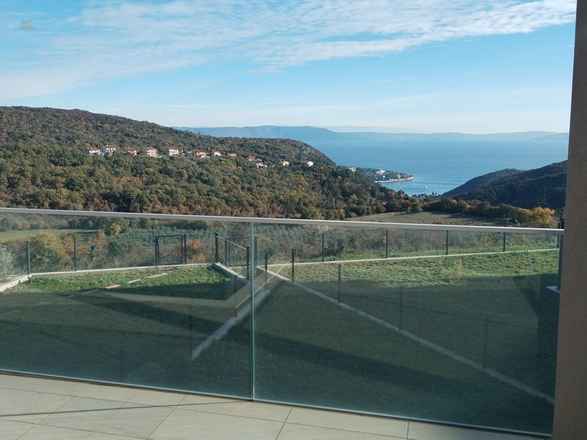 Attraktive Wohnung mit schönem Blick auf das Meer
