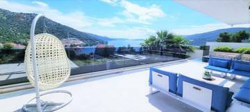 3 Moderne Villen mit Panorama-Meerblick