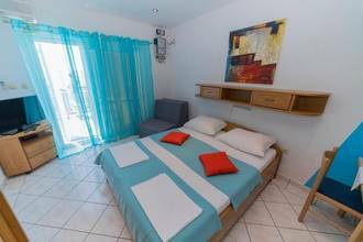 Thumbnail von Gepflegtes Mehrfamilienhaus mit Meerblick in Selce