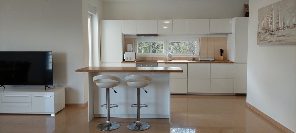 Thumbnail von Möblierte Wohnung mit Meerblick