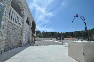 Thumbnail von Insel Solta: Villa im mediterranen Stil mit Pool in der 1. Reihe zum Meer