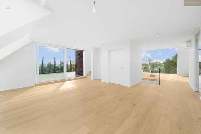Wunderschönes Penthouse mit herrlichem Blick und Dachterrasse in Prestige Lage
