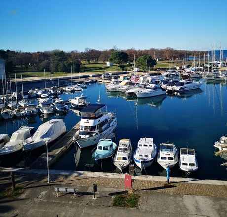 Appartement in erster Reihe zum Meer, Region Porec