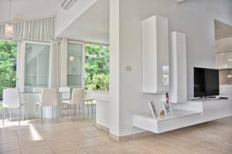 Thumbnail von Haus mit Swimmingpool in der ersten Reihe zum Meer bei Umag