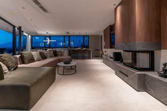 Thumbnail von Nowoczesna luksusowa willa z basenem i widokiem na morze