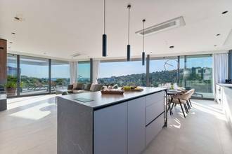 Thumbnail von Nowoczesna luksusowa willa z basenem i widokiem na morze